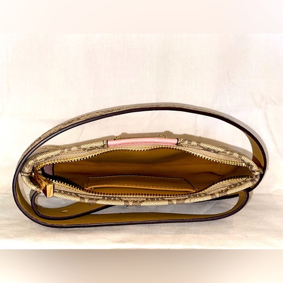 Michael Kors signature Fanny pack - Picture 3 of 3